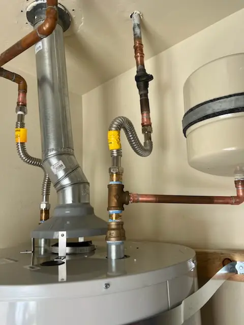 Water heater installation and plumbing repair in Reed Park